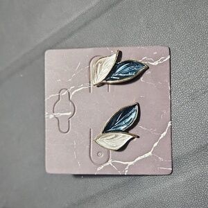 Brand New Golden Rim Leaf Earrings: Blue and Pearl White Accents